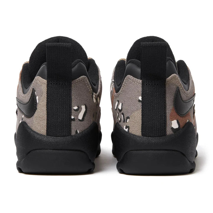 Nike SB Darwin Low Supreme Desert Camo , Back Heel View